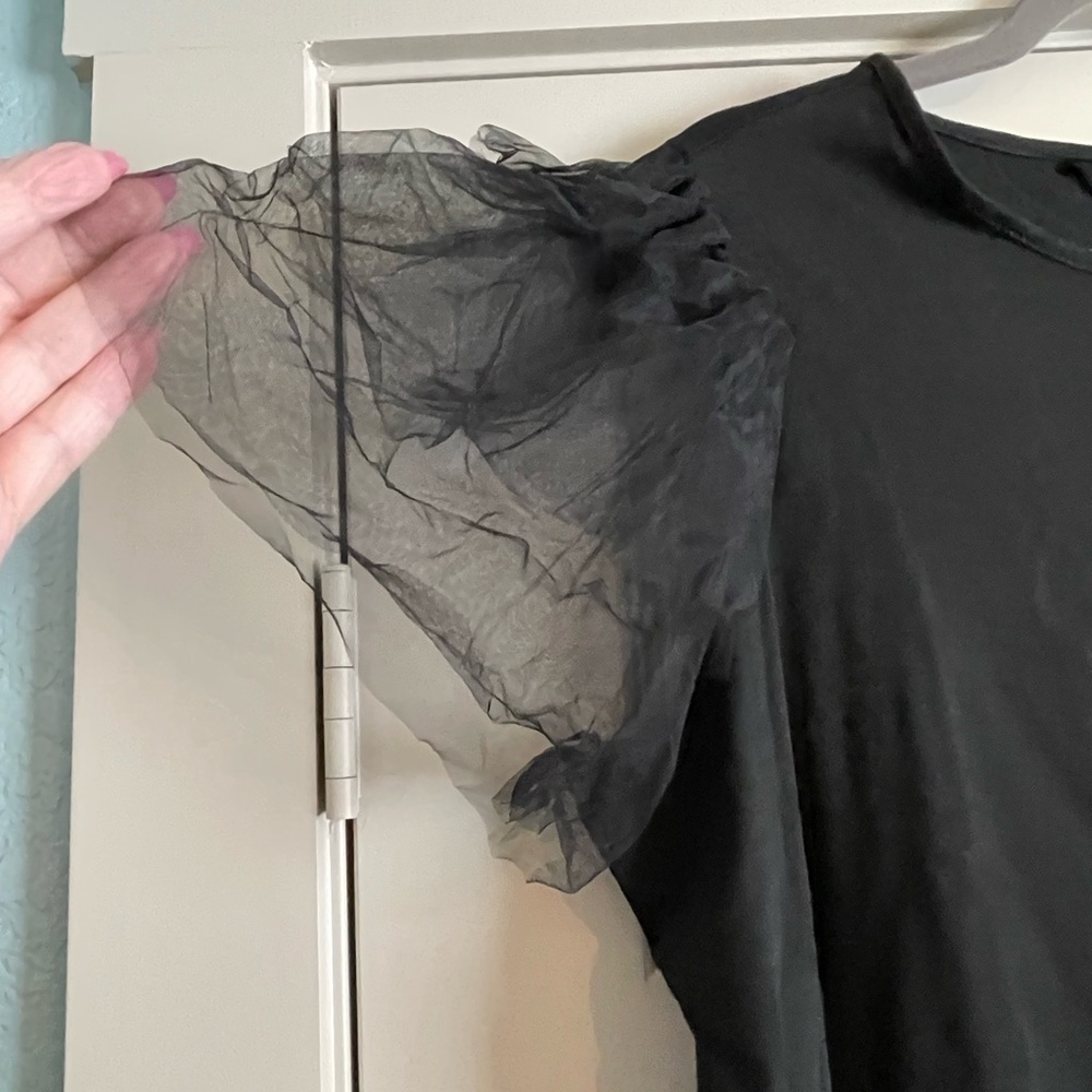 BloomChic Gray Ruffled Blouse - Picture 2 of 3